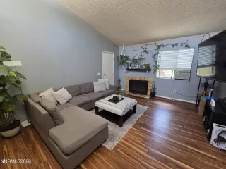 Photo #2: 260007389 Listing