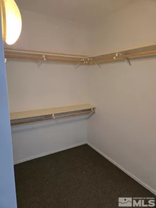 Photo #3: 260007398 Listing