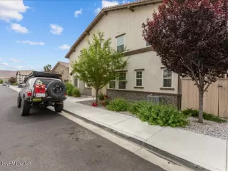 Photo #3: 260007402 Listing 