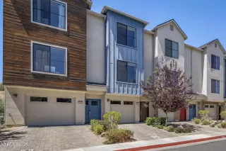 Photo #1: 260007444 Listing