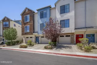 Photo #2: 260007444 Listing