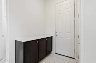 Photo #5: 260007449 Listing