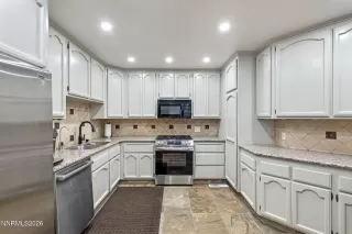 Photo #5: 260007462 Listing