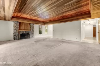 Photo #4: 260007475 Listing
