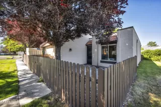 Photo #1: 260007594 Listing