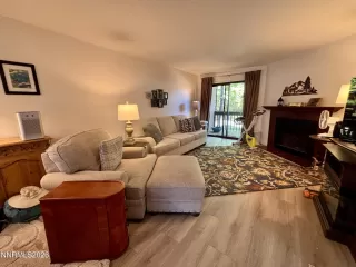Photo #2: 260007645 Listing