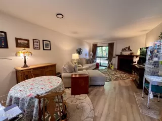 Photo #3: 260007645 Listing