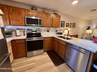 Photo #4: 260007645 Listing