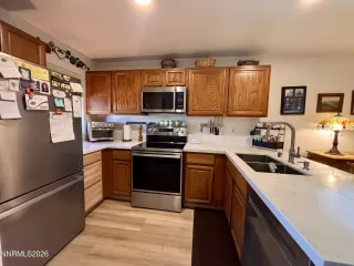 Photo #5: 260007645 Listing