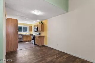 Photo #5: 260007698 Listing 