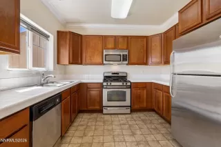 Photo #4: 260007793 Listing
