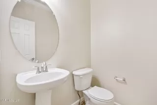 Photo #6: 260007793 Listing