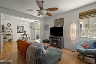 Photo #2: 260007814 Listing