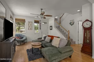 Photo #4: 260007814 Listing