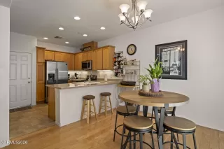 Photo #6: 260007814 Listing