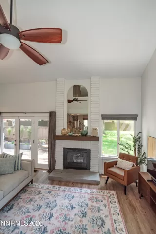 Photo #6: 260007820 Listing