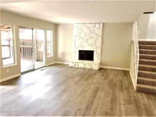Photo #3: 260007821 Listing