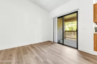 Photo #4: 260007835 Listing