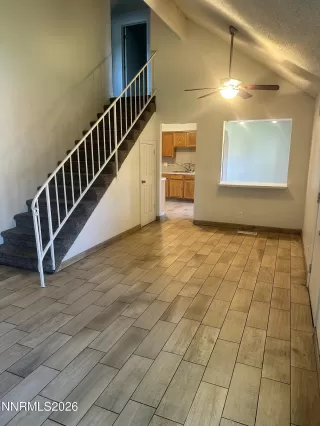 Photo #3: 260007871 Listing