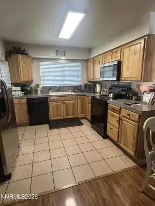 Photo #1: 260007876 Listing