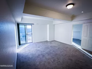 Photo #3: 260007904 Listing
