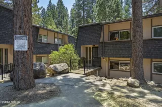 Photo #1: 260007915 Listing