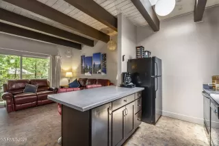 Photo #6: 260007915 Listing