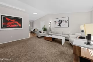 Photo #3: 260007958 Listing