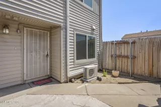 Photo #1: 260007991 Listing