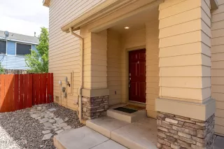 Photo #2: 260007998 Listing