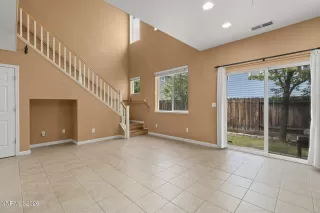 Photo #6: 260007998 Listing