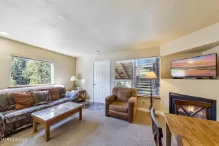 Photo #4: 260007999 Listing