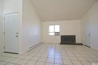 Photo #3: 260008015 Listing