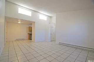 Photo #4: 260008015 Listing