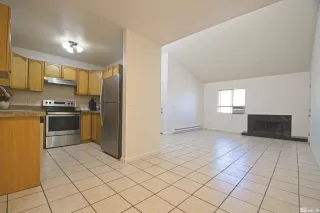 Photo #5: 260008015 Listing