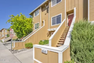 Photo #3: 260008070 Listing