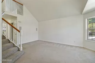 Photo #4: 260008071 Listing