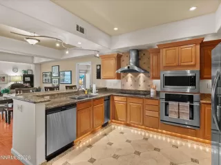 Photo #1: 260008075 Listing 