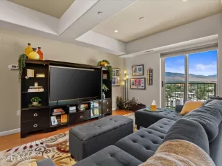 Photo #2: 260008075 Listing 