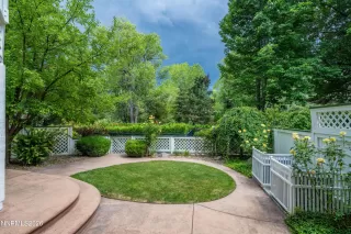 Photo #2: 260008096 Listing 