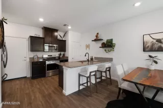 Photo #1: 260008162 Listing 