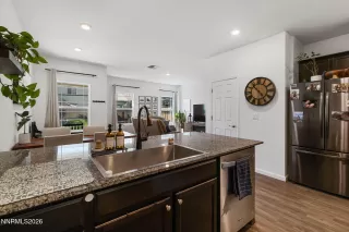 Photo #4: 260008162 Listing 