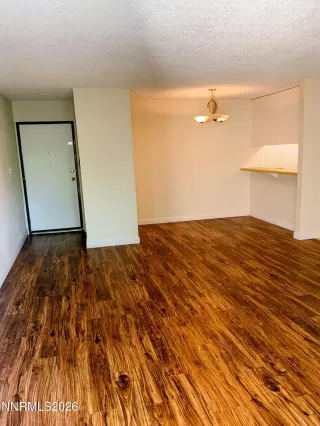 Photo #2: 260008192 Listing 