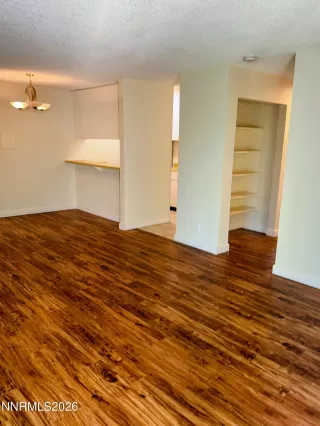 Photo #5: 260008192 Listing 
