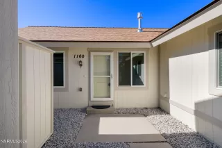 Photo #1: 260008199 Listing 