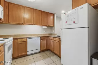 Photo #4: 260008216 Listing 