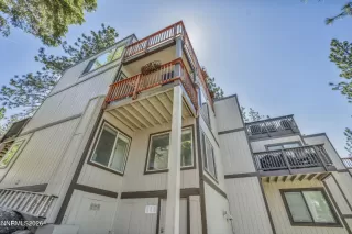 Photo #2: 260008227 Listing 