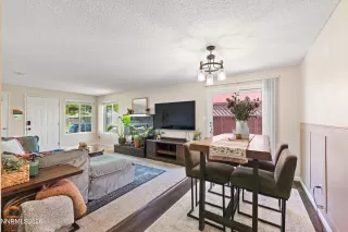 Photo #2: 260008242 Listing 