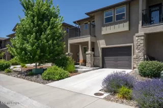 Photo #1: 260008246 Listing 