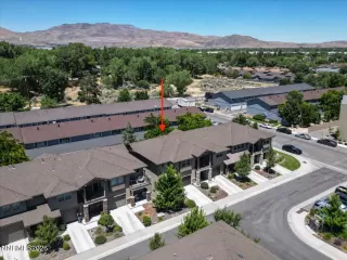 Photo #2: 260008246 Listing 